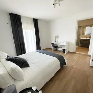 Casa Giulia , Катания Италия