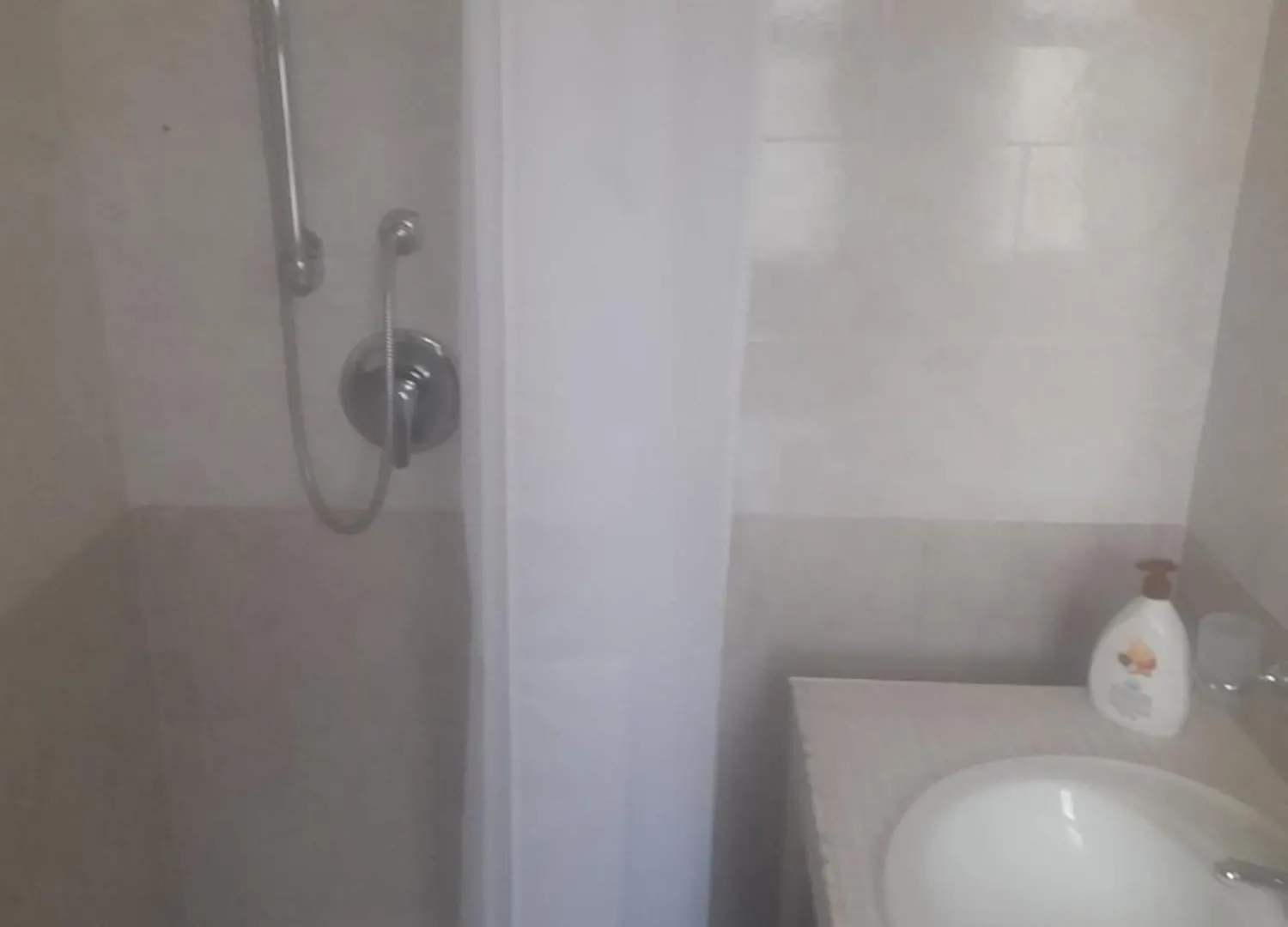 Bed And Fly Aeroporto Fontanarossa Reception H24 Bagno Privato In Camera Catania Italy