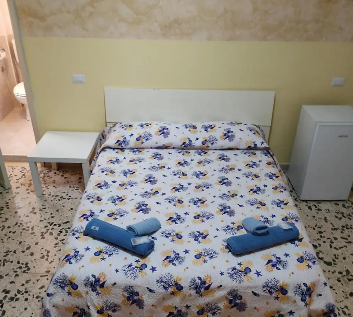 Bed And Fly Aeroporto Fontanarossa Reception H24 Bagno Privato In Camera Catánia Bed & Breakfast